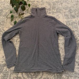 Levi’s Turtleneck